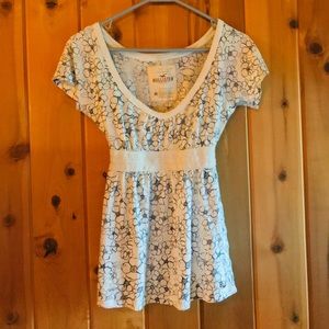 Hollister short sleeve shirt
